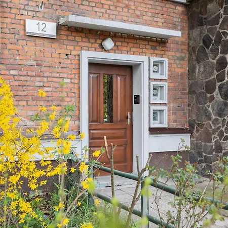 Glow Apartments, Poczty Polskiej Glowny *