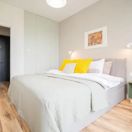 Glow Apartments, Poczty Polskiej Glowny